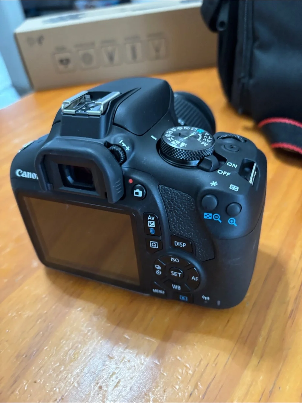 Canon DSLR Camera in Black with 18-55mm Lens